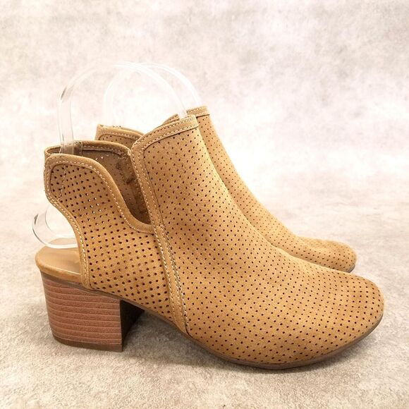 Justice Womens   Size 5 Tan  Perforated Block Heel Ankle Boot Back Cut Booties - Picture 6 of 11
